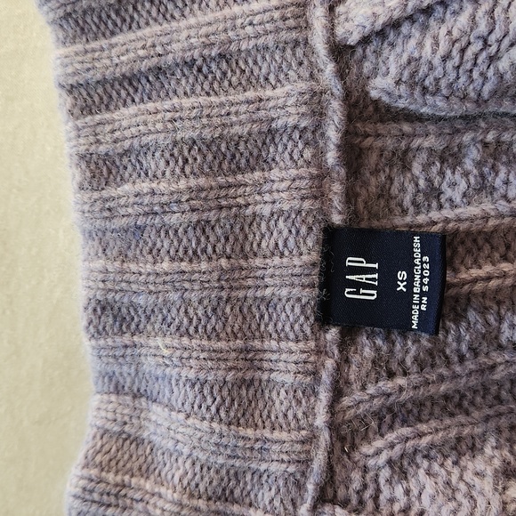 GAP Women's Purple Cable Knit Sweater - Picture 11 of 13